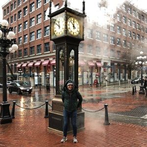 Meet your Posher, Charles